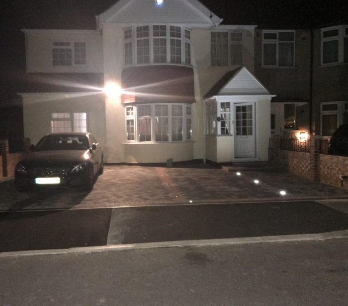 Photo of Richmond Avenue, Hillingdon, UB10