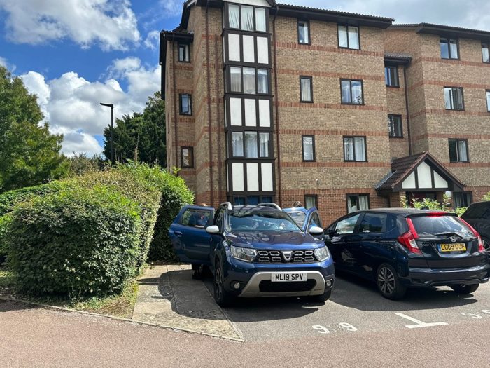Photo of Varsity Drive, Richmond, TW1