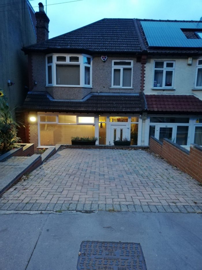 Photo of Annsworthy Crescent, Croydon, SE25