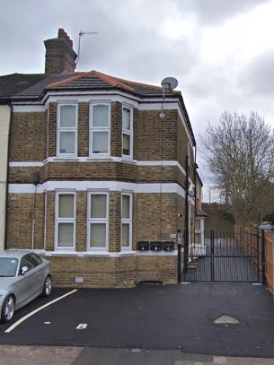 Photo of Eastern Road, Havering, RM1