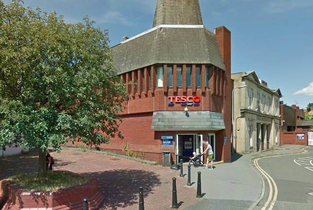 Photo of Tesco Superstore, Cheshire West and Chester, CH1