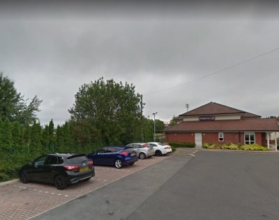 Premier Inn Oldham Central, OL1