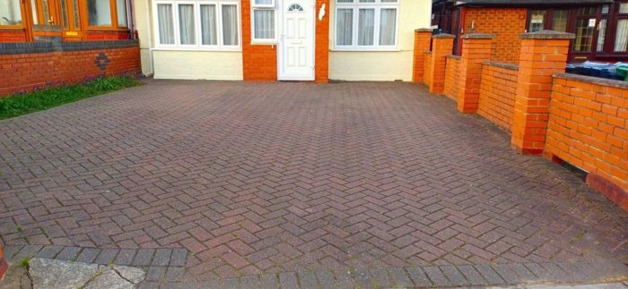 Photo of Eastcote Lane, Ealing, UB5
