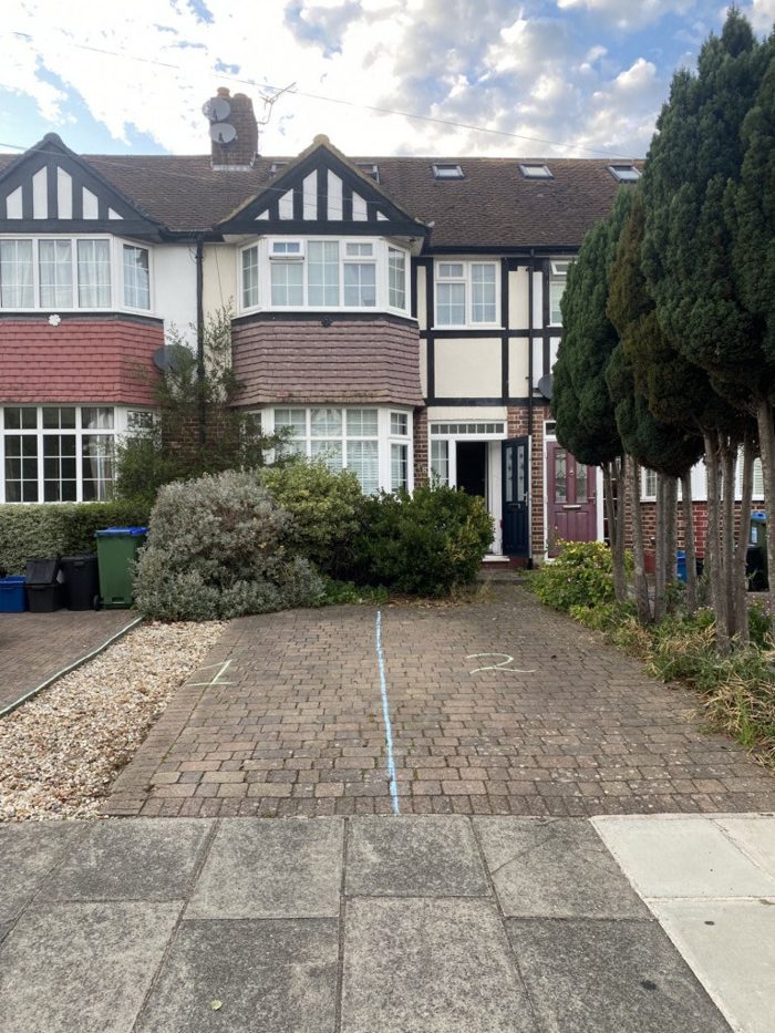 Photo of Devon Avenue, Richmond, TW2