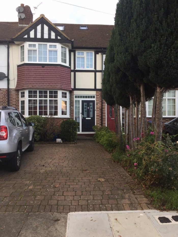 Photo of Devon Avenue, Richmond, TW2