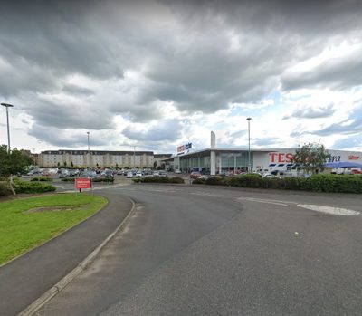 Tesco Extra, G73