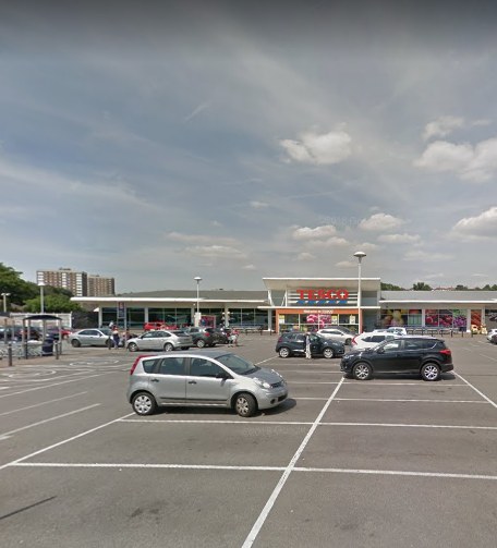 Photo of Tesco Superstore, Liverpool, L25
