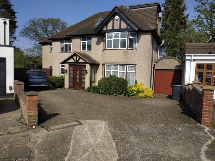 Photo of Manor Park Gardens, Barnet, HA8