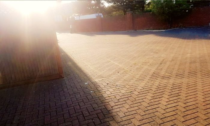 Photo of Doghurst Drive, Heathrow, UB7