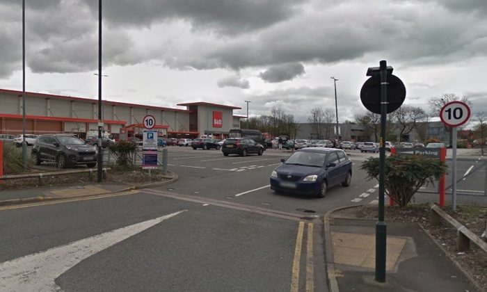 Photo of B, Oldham, OL1