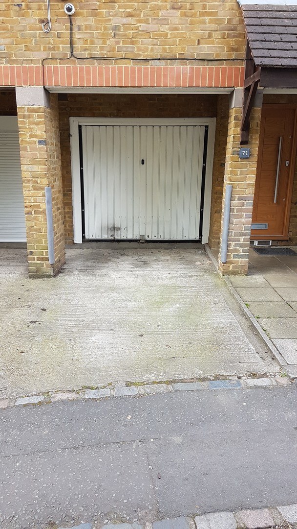 Photo of Chiswick Road, Hammersmith, W4