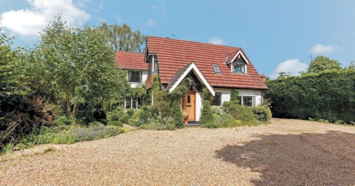 Photo of Ravensmede Cottage, Runnymede, GU25