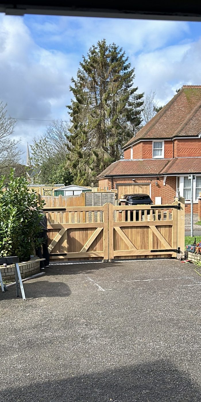 Photo of The Avenue, Gatwick, RH6