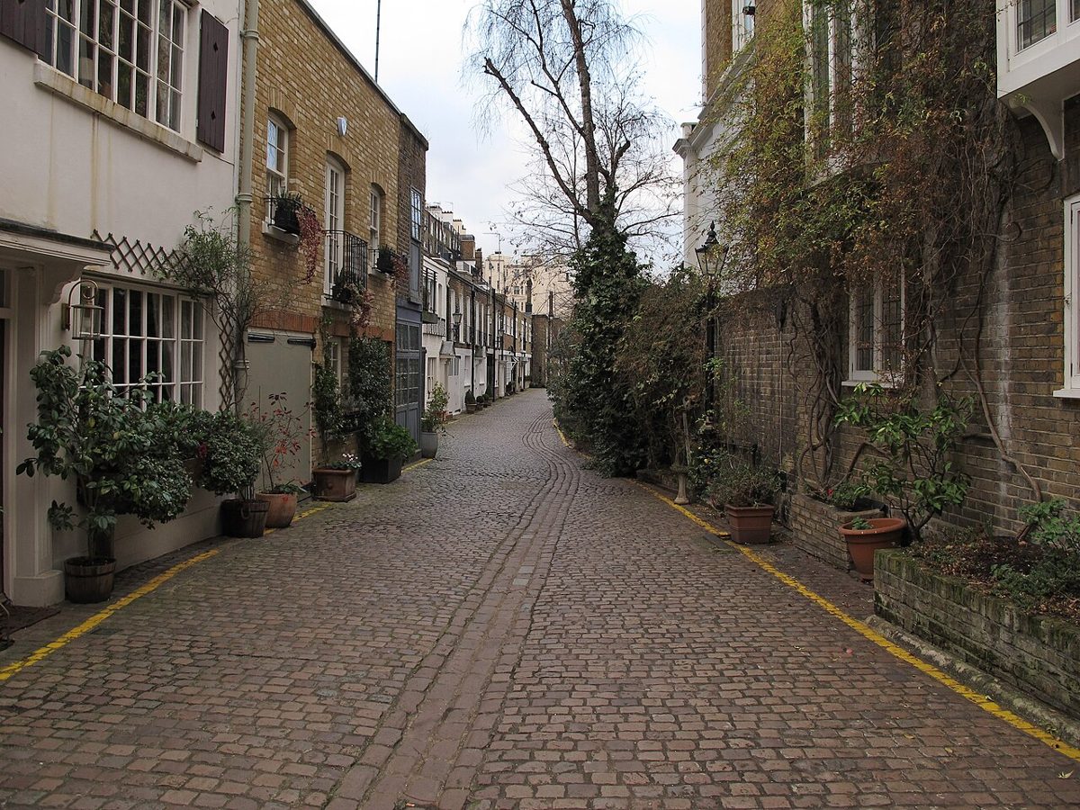 Mews parking near St James's Park