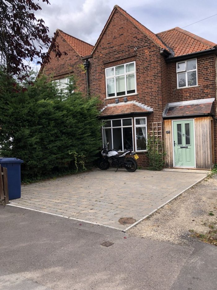 Photo of Newmarket Road, Cambridge, CB5