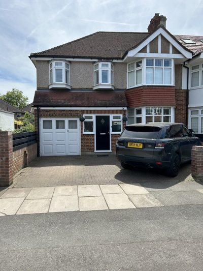 Jubilee Avenue, Richmond, TW2