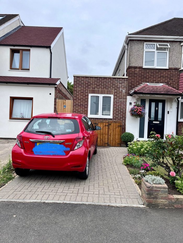 Photo of Arnold Crescent, Richmond, TW7