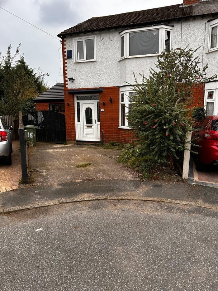 Photo of Waverley Avenue, Trafford, M32
