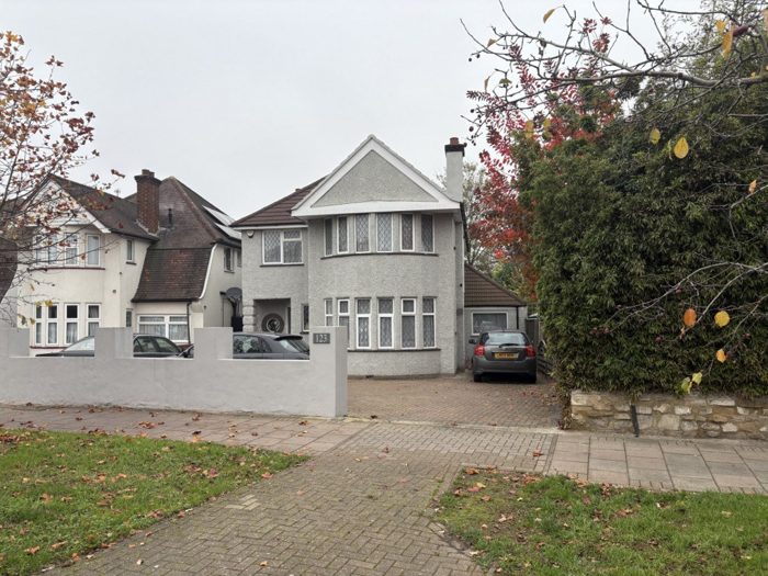 Photo of Chertsey Road, Richmond, TW1