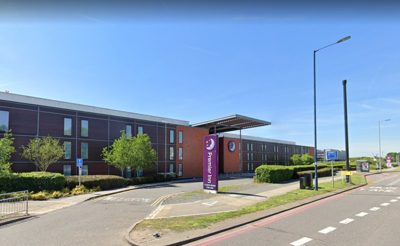 Premier Inn Heathrow Bath, TW6