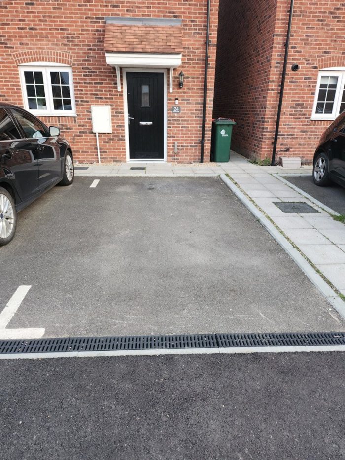 Photo of Honour Way, Gatwick, RH10