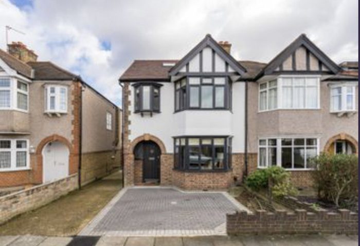 Photo of Kendrey Gardens, Richmond, TW2