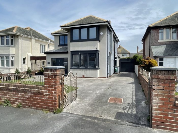 Photo of Clifton Drive, Blackpool, FY4