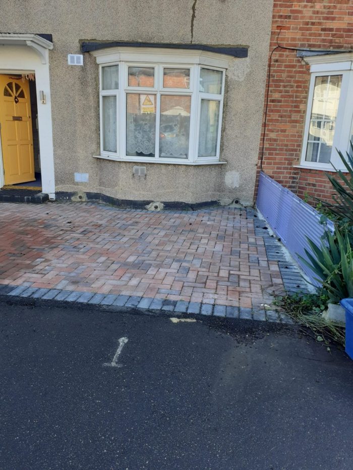 Photo of Tennyson Road, Richmond, TW3