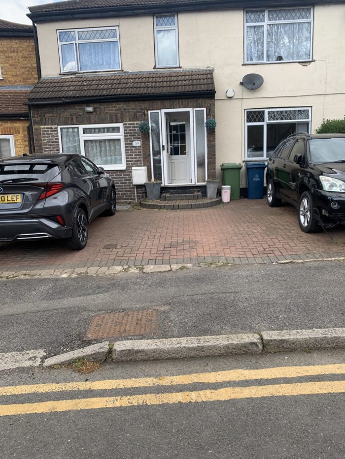 Photo of Whitchurch Avenue, Harrow, HA8