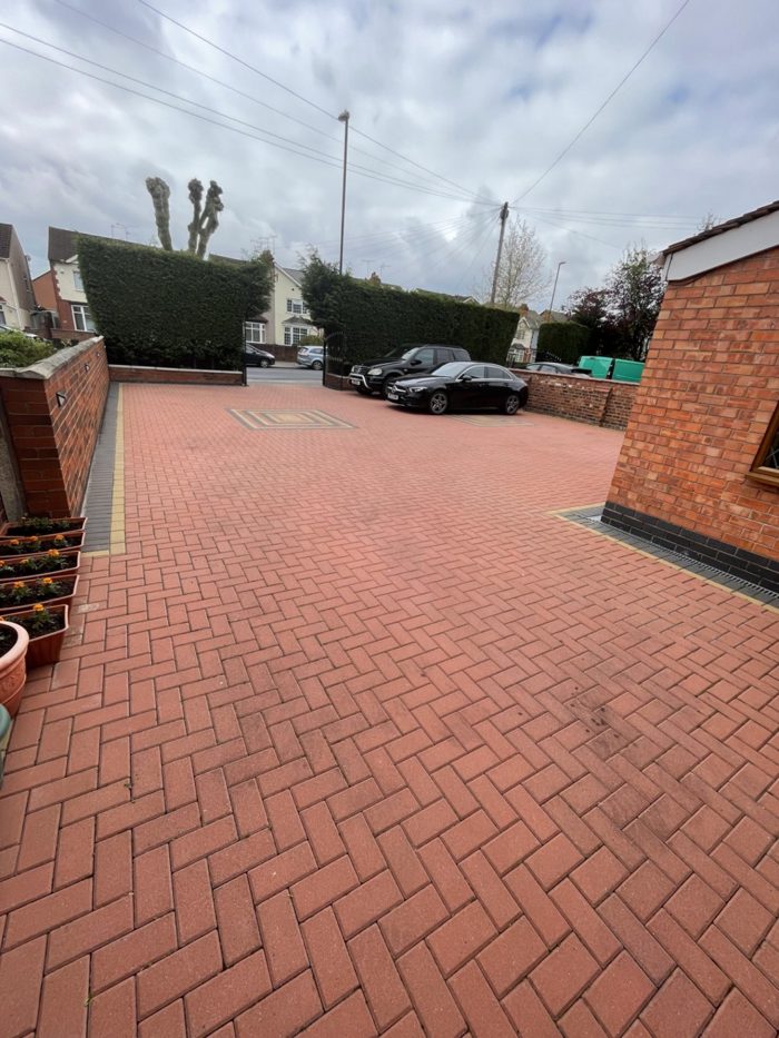Photo of Lythalls Lane, Coventry, CV6