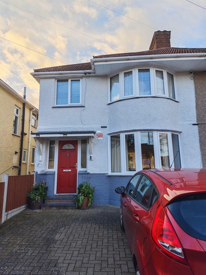Photo of Victoria Avenue, Willesden, HA9