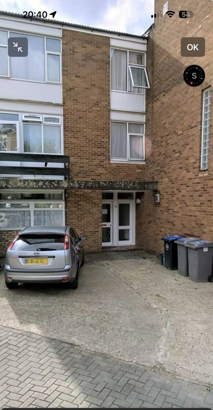 Photo of Windsor Crescent, Willesden, HA9