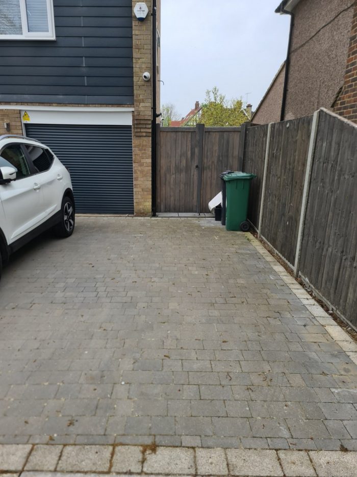 Photo of The Orchard, Gatwick, RH6