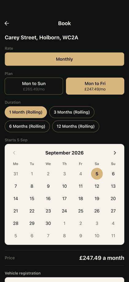 The app booking a monthly pass, with the rate, the plan and a calendar to pick the start
